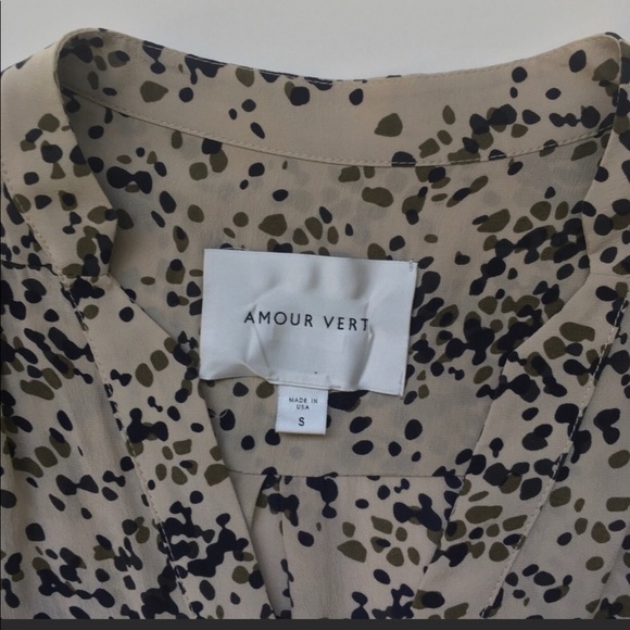 Amour Vert Top - Picture 2 of 2